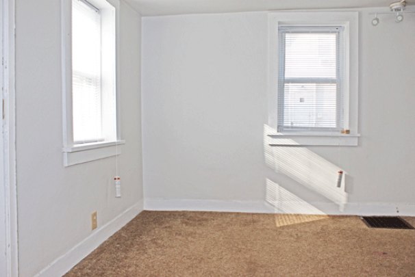 Bedroom 1 (1st Floor)