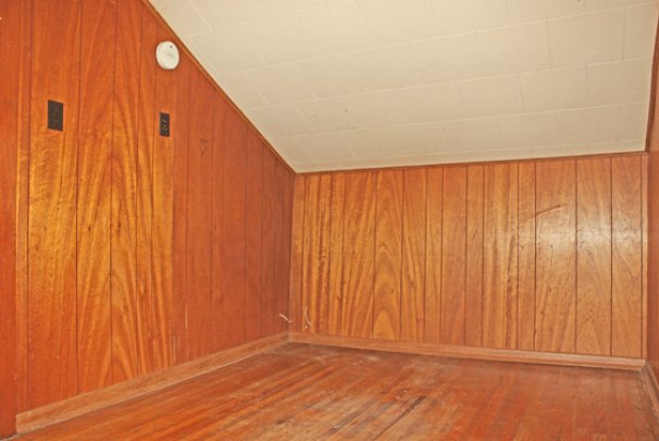 Bedroom 2 (2nd Floor)