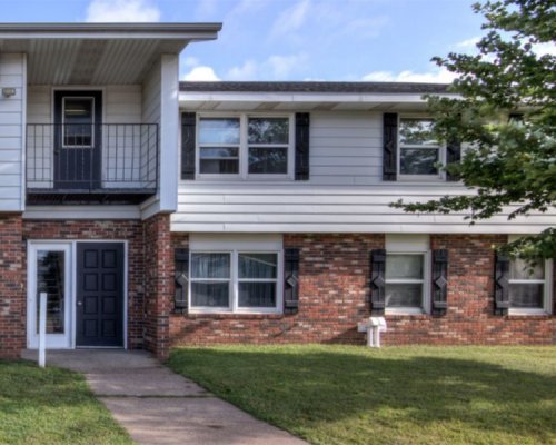 1032 Imperial Circle #504 Eau Claire