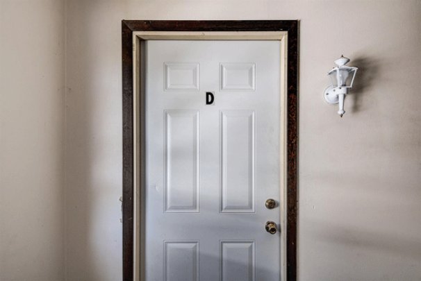 Common Hallway Entry