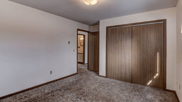 King Bedroom 1