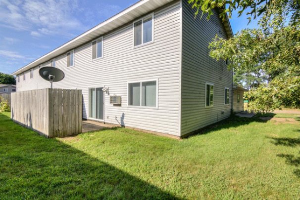 Private Patio & Yard