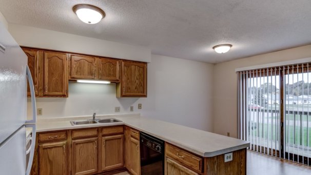 Kitchen & Dining Room