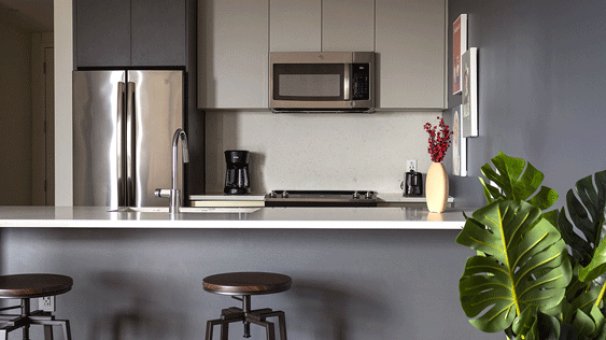 Breakfast Bar & Kitchen