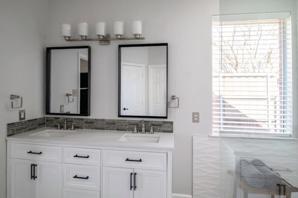 Primary Bedroom en suite Bathroom