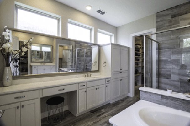 Primary Bedroom Bathroom en Suite